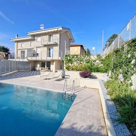 Villa Claudia With Private Pool Colico Eksteriør billede