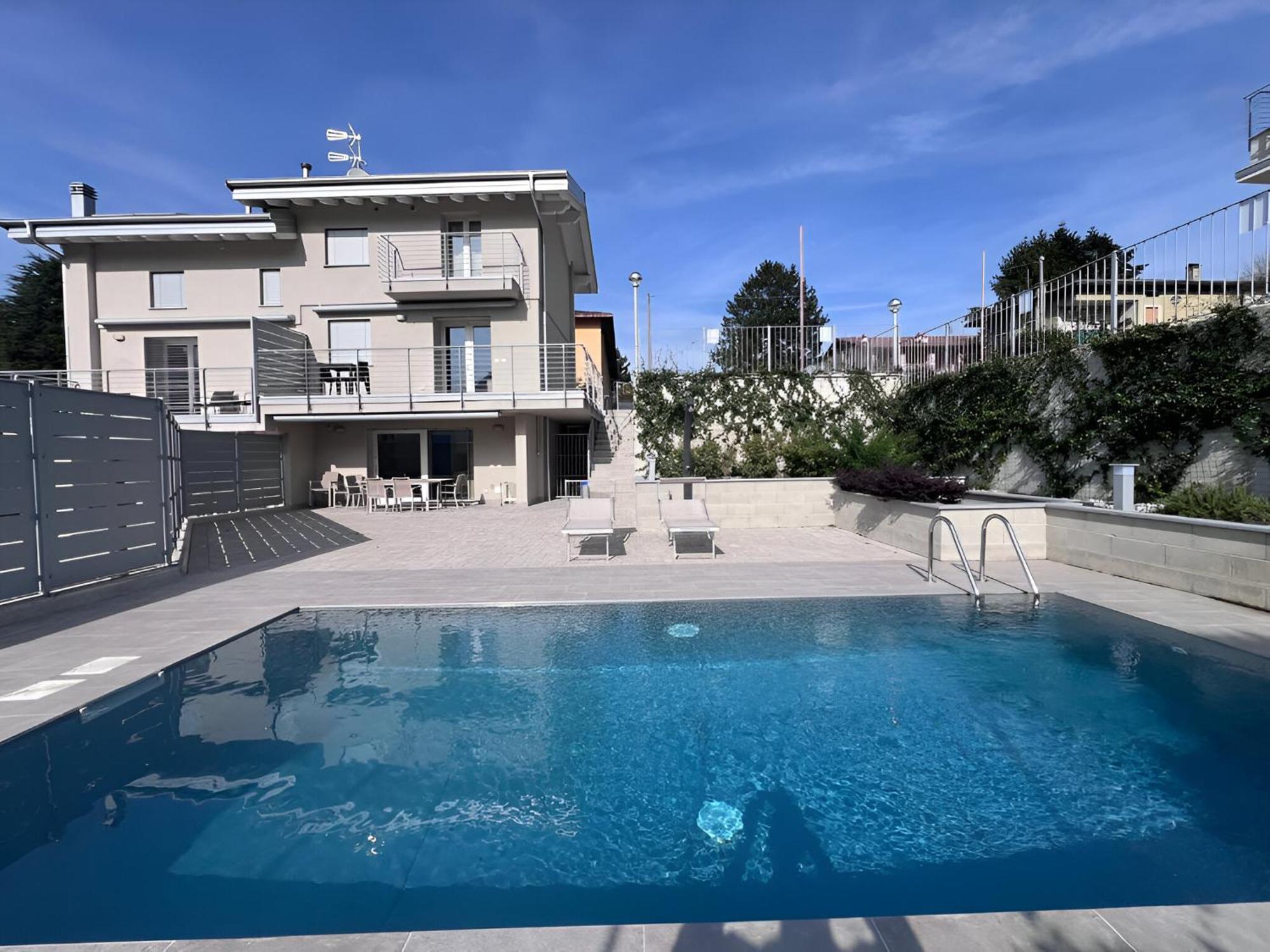 Villa Claudia With Private Pool Colico Eksteriør billede